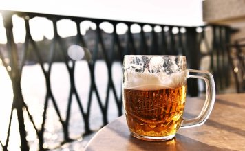 Este BEREA sănătoasă? Beneficii, riscuri și cum se fabrică berea Este BEREA sănătoasă? Beneficii, riscuri și cum se fabrică berea