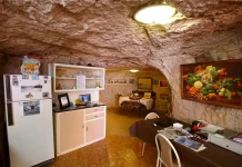 Orașul unde oamenii trăiesc sub pământ, fiindcă nu mai suportă căldura de afară Orașul unde oamenii trăiesc sub pământ, fiindcă nu mai suportă căldura de afară