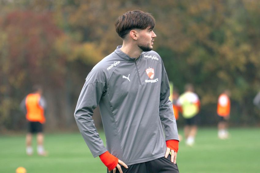 Adrian Mazilu Adrian Mazilu, debut ca titular la Dinamo