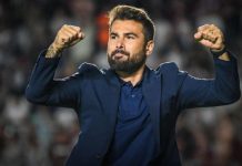 Gigi Becali l-a sunat pe Adrian Mutu pentru banca roș-albaștrilor Gigi Becali l-a sunat pe Adrian Mutu pentru banca roș-albaștrilor