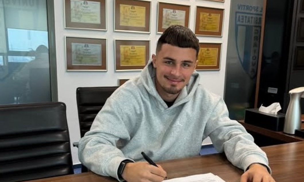 Dan Spătaru Dan Spătaru a semnat cu Universitatea Craiova