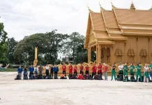 Scene șocante din Thailanda, la debutul „Desafio: Aventura” Scene șocante din Thailanda, la debutul „Desafio: Aventura”