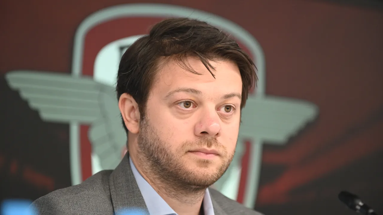 victor-angelescu Victor Angelescu a anunțat 2 noi jucători în Giulești