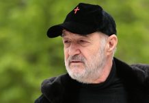 Gigi Becali: „Nu are cu cine să joace” Gigi Becali: „Nu are cu cine să joace”